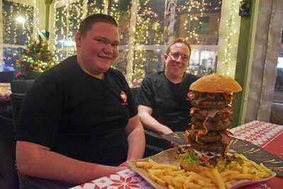 un belge mange un hamburger de 1kg